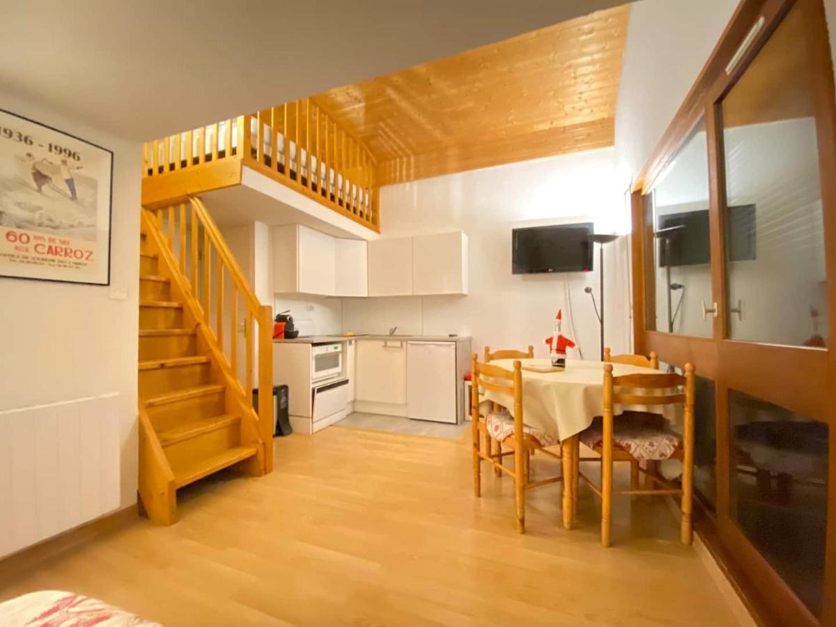 Red Apple Carroz Duplex De Charme Wifi Parking Balcon Tv Ski-Bus Les Carroz d'Araches Ngoại thất bức ảnh